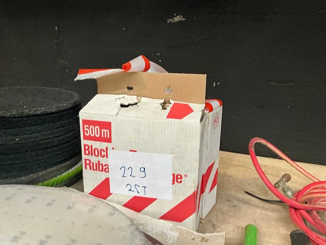 Afzetlint - afbeelding 1 van  2