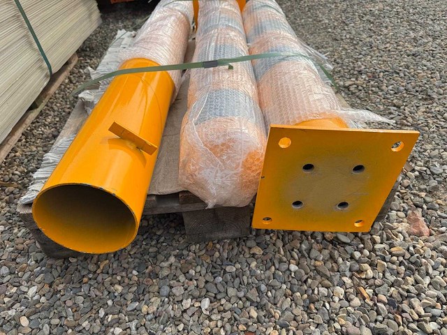 Afzetpalen staal voor poort bescherming 3x nieuw - afbeelding 3 van  3