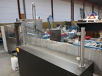 Afzetwand met vitrine - afbeelding 3 van  3