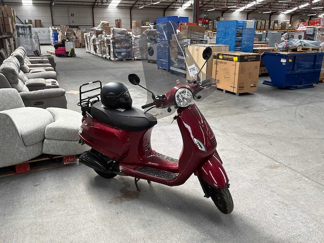 Agm - vx50 - scooter - afbeelding 1 van  10