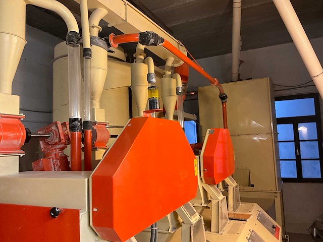 Agrex ag56/700 graan maalmachine - afbeelding 3 van  36