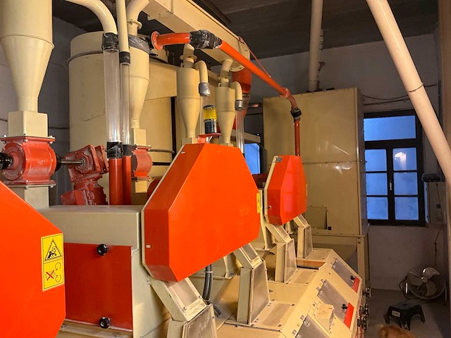 Agrex ag56/700 graan maalmachine - afbeelding 36 van  36