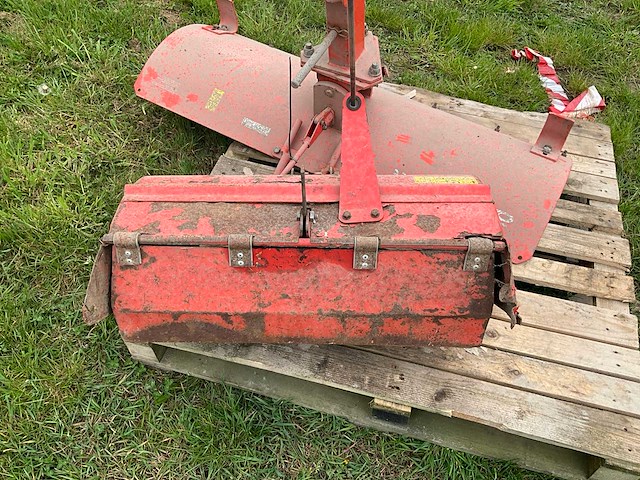 Agria grondfrees + sneeuwschuif tuinbouwtrekker - afbeelding 2 van  6