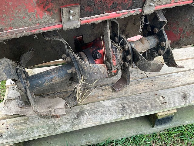 Agria grondfrees + sneeuwschuif tuinbouwtrekker - afbeelding 6 van  6