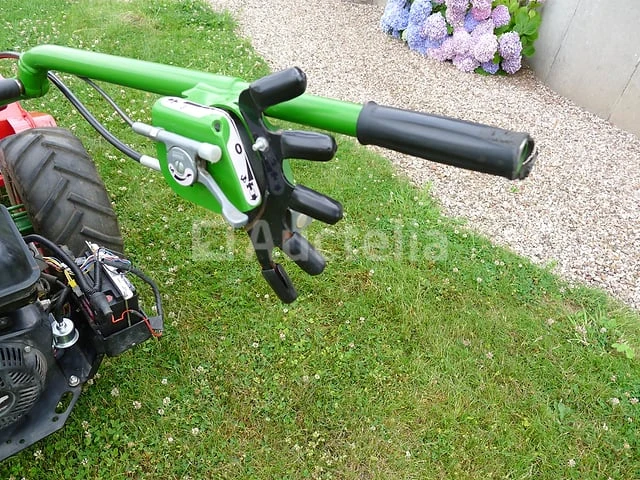 Agria t5900 hydrostatische gereedschaphouder - afbeelding 18 van  21