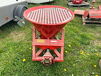 Agria zoutstrooier tuinbouwtrekker - afbeelding 2 van  5