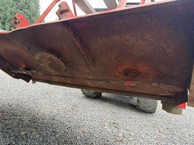 Agric db 275 weidebloter - afbeelding 9 van  12