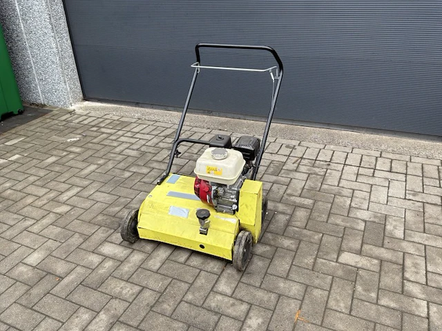 Agrinova ju603h rm verticuteermachine - afbeelding 1 van  11