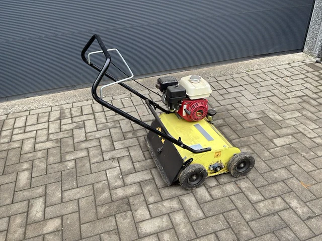 Agrinova ju603h rm verticuteermachine - afbeelding 5 van  11