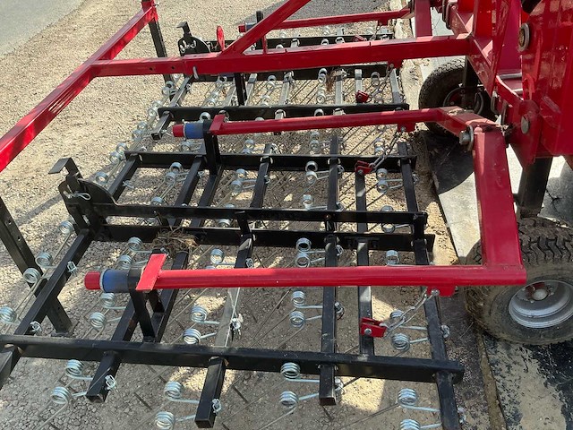 Agro-factory ii izak 9.0 hydraulisch opklapbare graslandeg met veertanden - afbeelding 2 van  25