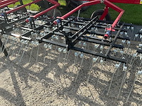 Agro-factory ii izak 9.0 hydraulisch opklapbare weidesleep met veertanden - afbeelding 22 van  25