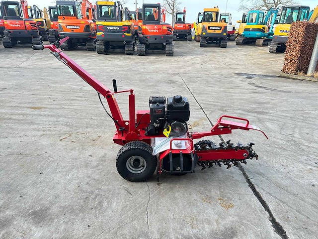 Agt - 2025 - tcr650 - sleuvengraafmachine - afbeelding 11 van  15