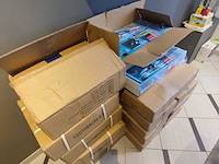 Aguafresh automatische tandenborstel + tandpastakit dispensers (25x) - afbeelding 2 van  6