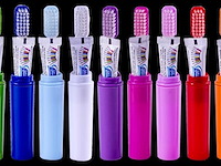 Aguafresh automatische tandenborstel + tandpastakit dispensers (25x) - afbeelding 5 van  5