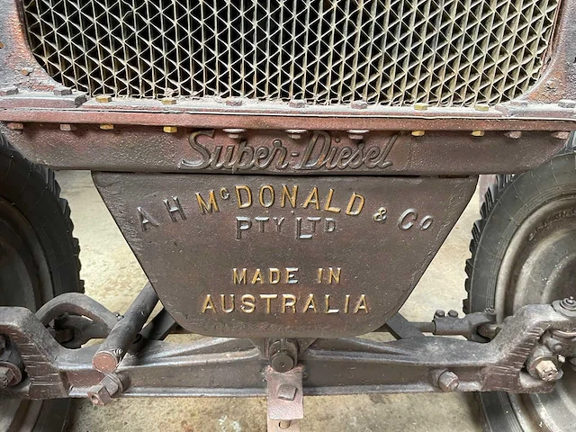 A.h. mcdonald imperial vintage tractor - collector's tractor - super-diesel twb – 1937 – 15 l - afbeelding 4 van  9