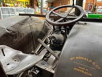 A.h. mcdonald imperial vintage tractor - collector's tractor - super-diesel twb – 1937 – 15 l - afbeelding 8 van  9