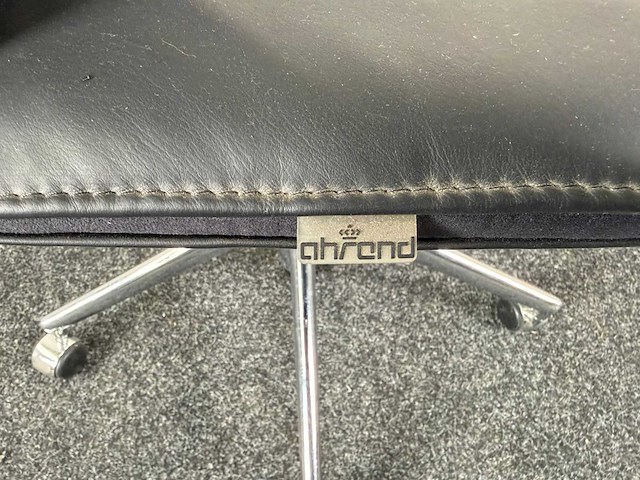Ahrend - 350 - vergaderstoel - afbeelding 1 van  2