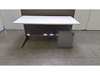 Ahrend - 500 - desk - afbeelding 1 van  11