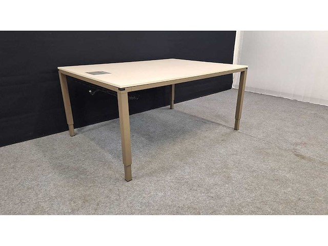 Ahrend - bureau / vergadertafel - afbeelding 3 van  7