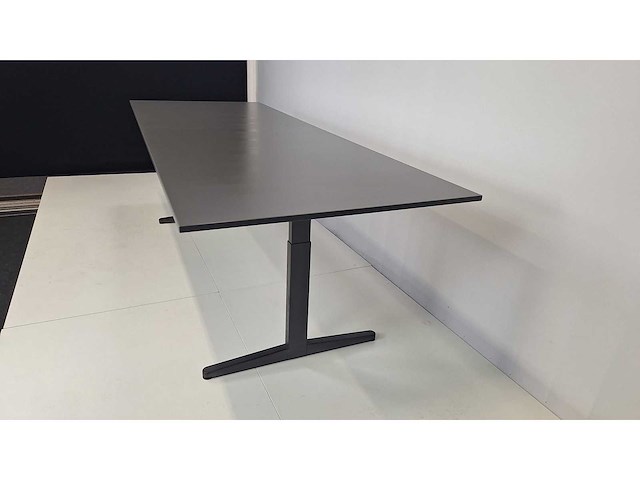 Ahrend - conference table - afbeelding 7 van  10