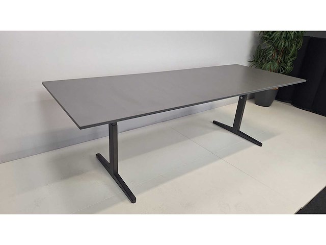 Ahrend - conference table - afbeelding 5 van  10