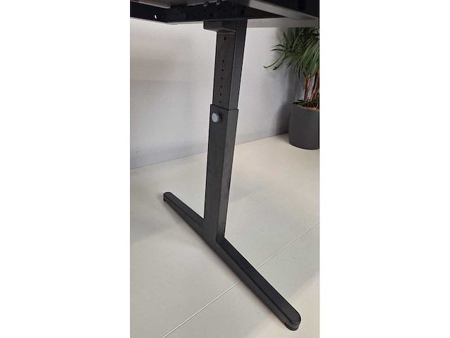 Ahrend - conference table - afbeelding 10 van  10