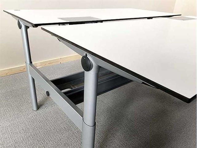 Ahrend - duo electrisch verstelbaar workbench - bureaus (2x) - afbeelding 26 van  26