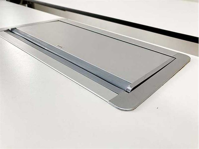 Ahrend - duo electrisch verstelbaar workbench - bureaus (4x) - afbeelding 5 van  26