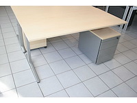 Ahrend - essa - bureau met ladenblok - afbeelding 1 van  3