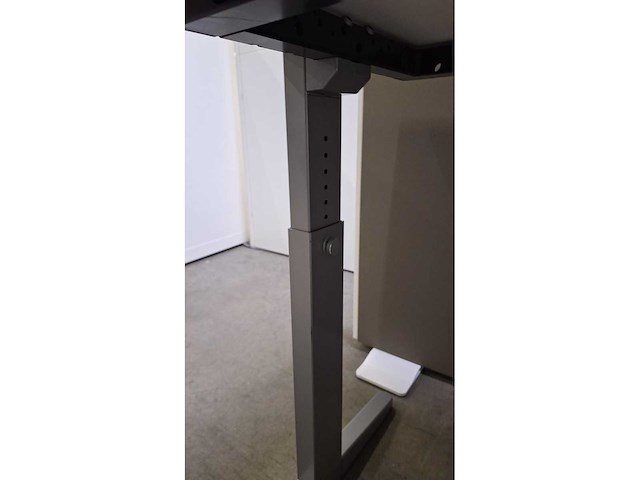 Ahrend - four-two - bureau met ladenblok - afbeelding 10 van  14