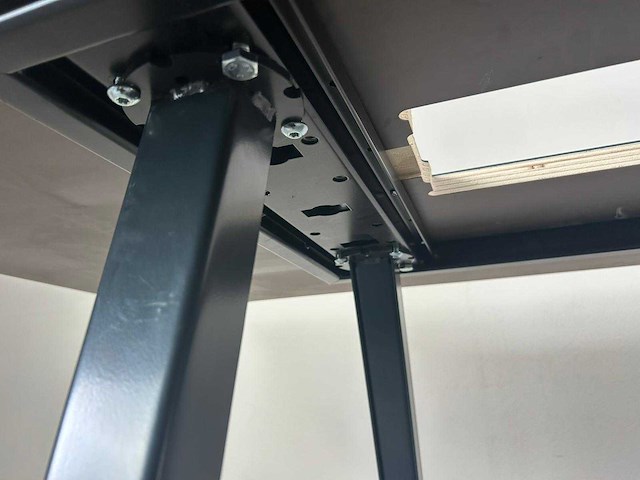 Ahrend - hoge vergadertafel - vergadertafel - afbeelding 5 van  8