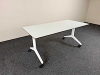 Ahrend - mobiele klaptafel - bureautafel - afbeelding 1 van  3