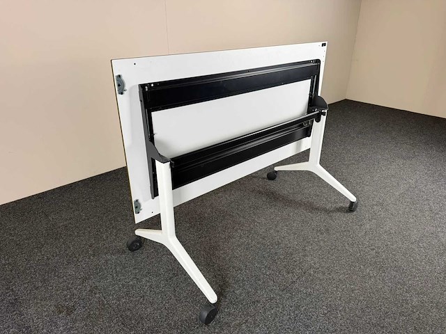 Ahrend - mobiele klaptafel - bureautafel - afbeelding 3 van  3