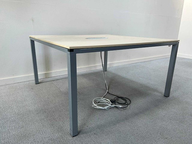 Ahrend - vierkant 140 x 140 - vergadertafel - afbeelding 2 van  8