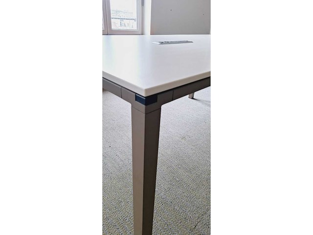 Ahrend - workbench ahrend - afbeelding 2 van  6