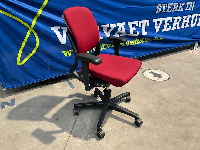 Ahrend 230 ergonomische design bureaustoel - afbeelding 1 van  4