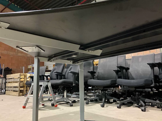 Ahrend bureautafel (2x) - afbeelding 6 van  10
