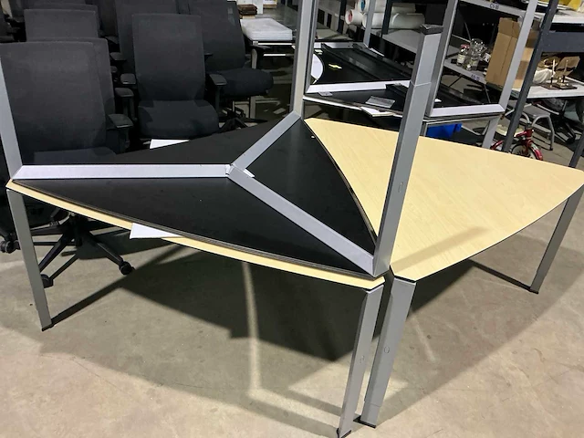 Ahrend bureautafel (3x) - afbeelding 1 van  7