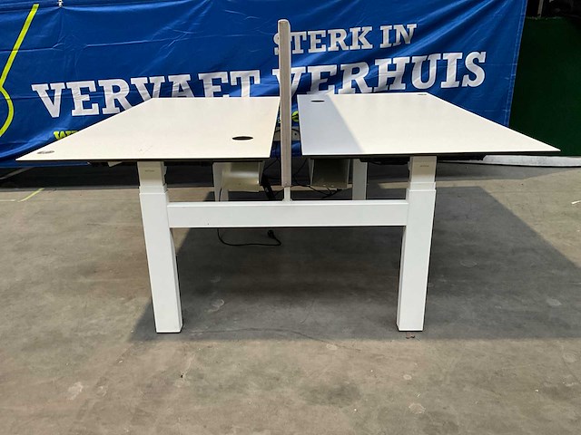 Ahrend elektrisch verstelbaar bureau-eiland - afbeelding 2 van  8