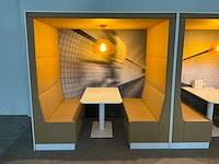 Ahrend engage akoestische cabine