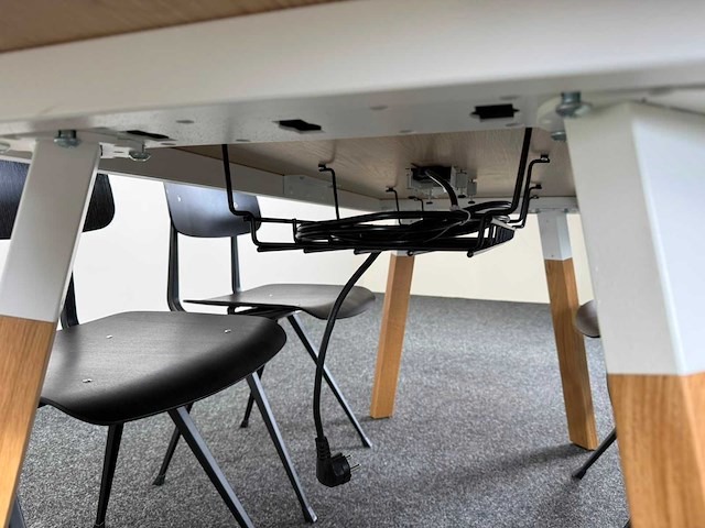 Ahrend / hay - vergaderset - afbeelding 4 van  8