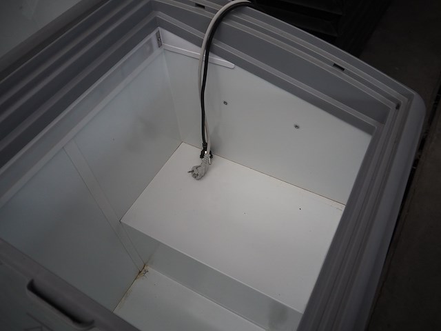 Aht - afbeelding 5 van  7