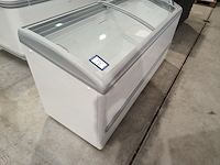 Aht - afbeelding 2 van  8