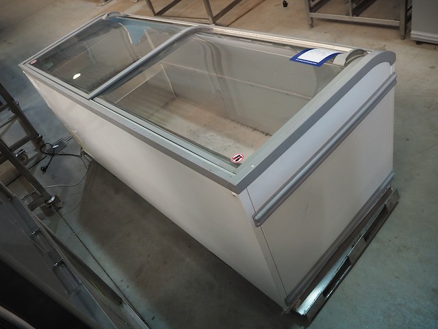 Aht - afbeelding 3 van  9