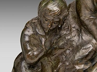 Aimé-jules dalou (1838-1902), mother and child in a storm, patinated bronze, susse frères edition 37.5 cm. (14.75 in.) - afbeelding 8 van  9