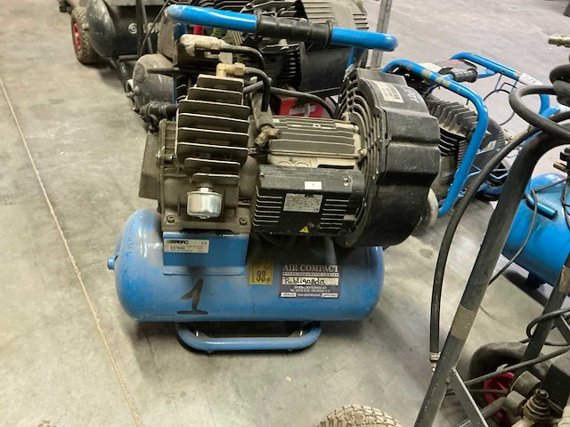 Air compact gv 34-24 mobiele compressor - afbeelding 1 van  3