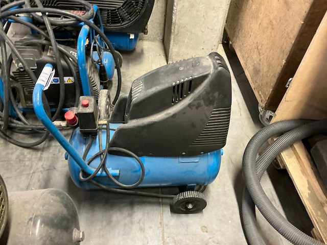 Air compact mobiele compressor - afbeelding 3 van  3