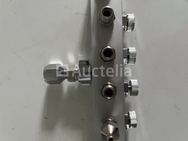 Airbrush persluchtverdeler 6-voudig - afbeelding 1 van  3