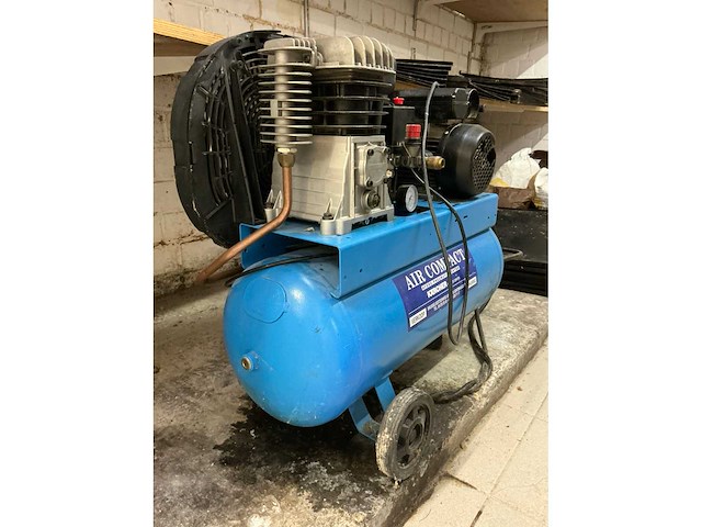 Aircompact luchtcompressor - afbeelding 2 van  3