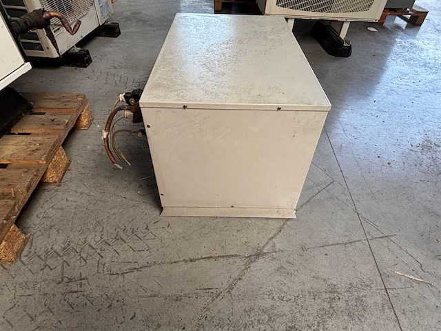 Airconditioning - afbeelding 1 van  4